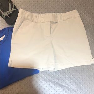 2 pair of LOFT 6 Inch Inseam Riviera Shorts